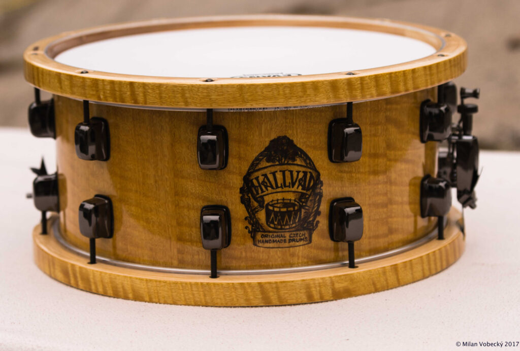 Hallwad custom drums